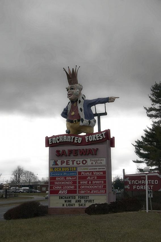 Illustration for article titled Maryland's Enchanted Forest is like Candyland after a neutron bomb strike
